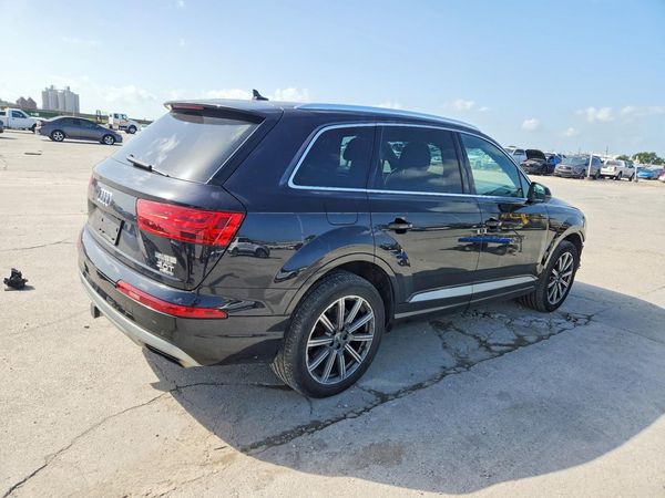 2018 AUDI Q7 quattro Premium Plus