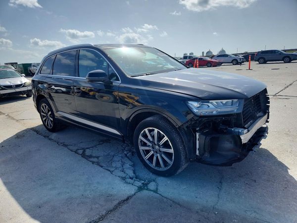 2018 AUDI Q7 quattro Premium Plus