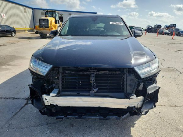 2018 AUDI Q7 quattro Premium Plus