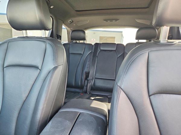 2018 AUDI Q7 quattro Premium Plus