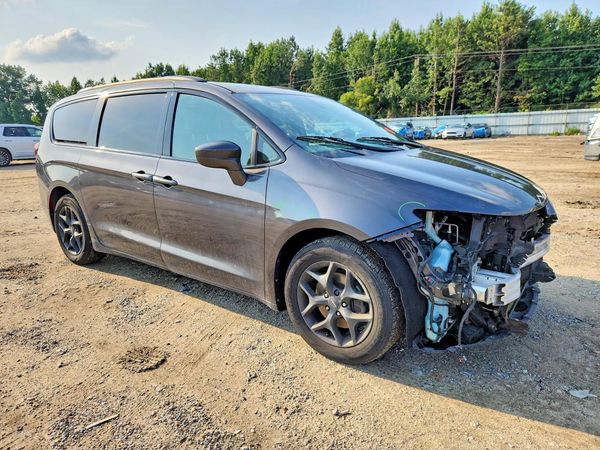 2018 CHRYSLER PACIFICA
