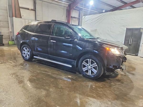2017 CHEVROLET TRAVERSE 2LT
