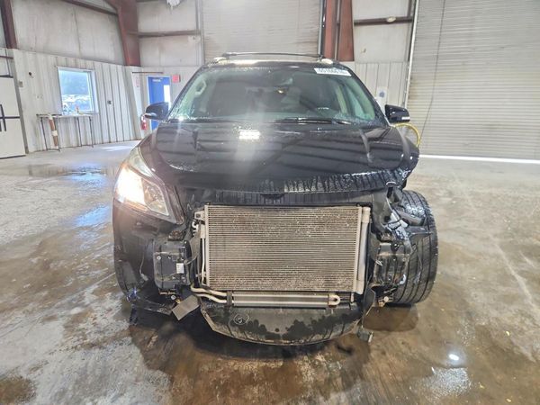 2017 CHEVROLET TRAVERSE 2LT