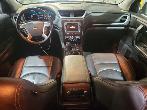 2017 CHEVROLET TRAVERSE 2LT