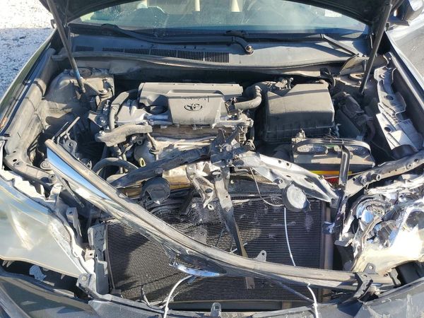 2014 TOYOTA CAMRY