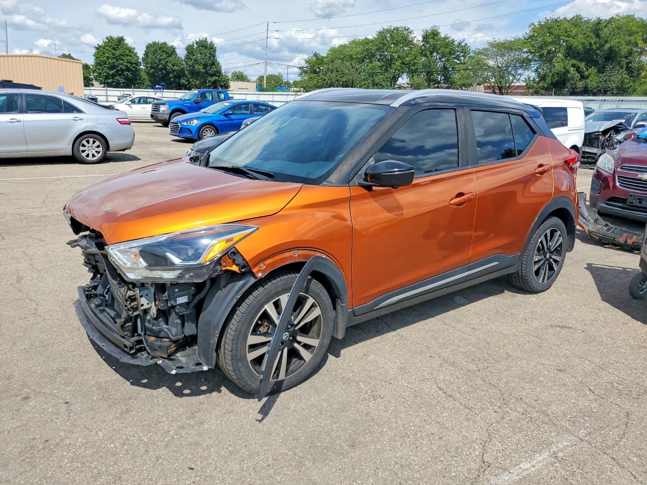 2019 NISSAN KICKS