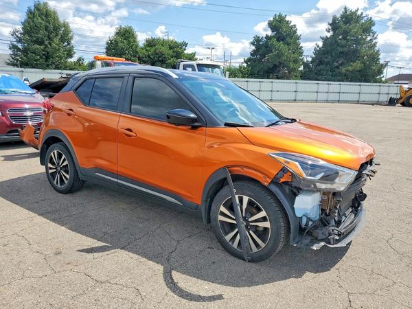 2019 NISSAN KICKS