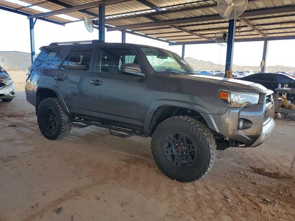 2020 TOYOTA 4RUNNER