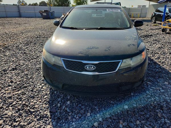 2013 KIA FORTE