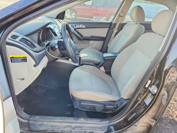 2013 KIA FORTE
