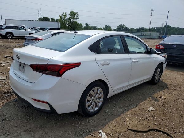 2018 HYUNDAI ACCENT SE and SEL