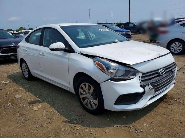 2018 HYUNDAI ACCENT SE and SEL