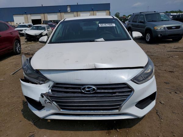 2018 HYUNDAI ACCENT SE and SEL