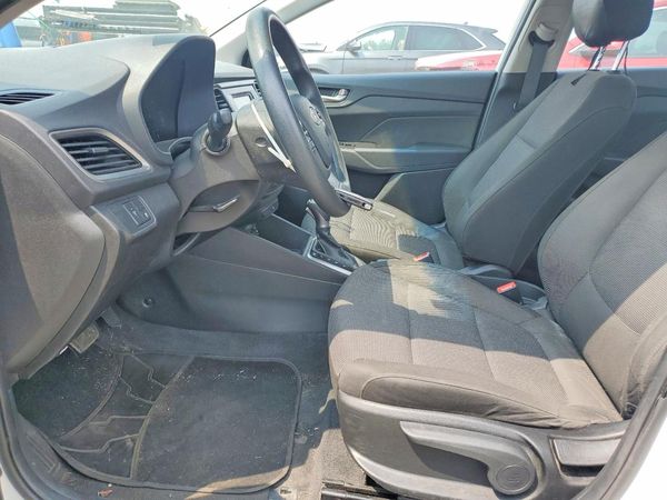 2018 HYUNDAI ACCENT SE and SEL