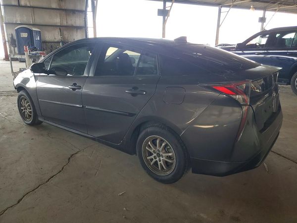 2016 TOYOTA PRIUS