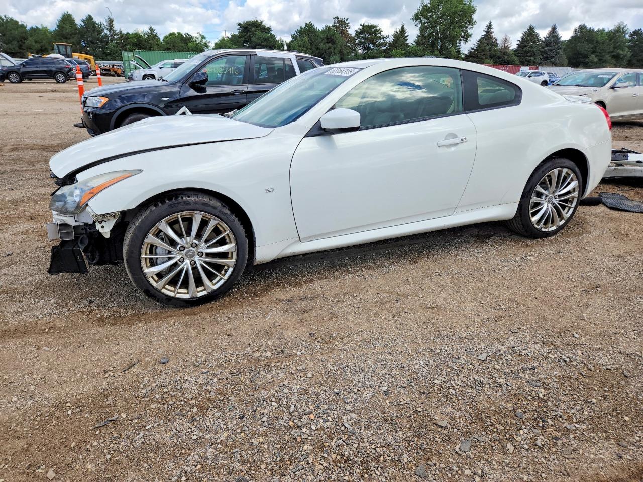 2014 INFINITI Q60 COUPE