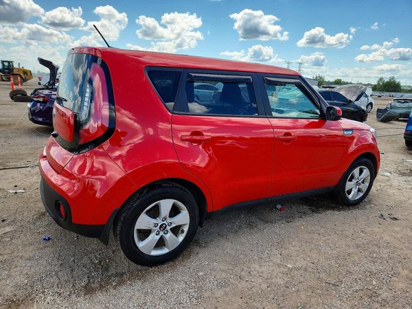 2019 KIA SOUL Base