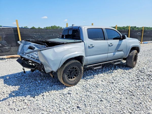 2019 TOYOTA TACOMA SR5