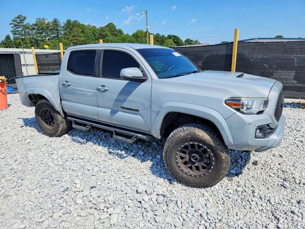2019 TOYOTA TACOMA SR5