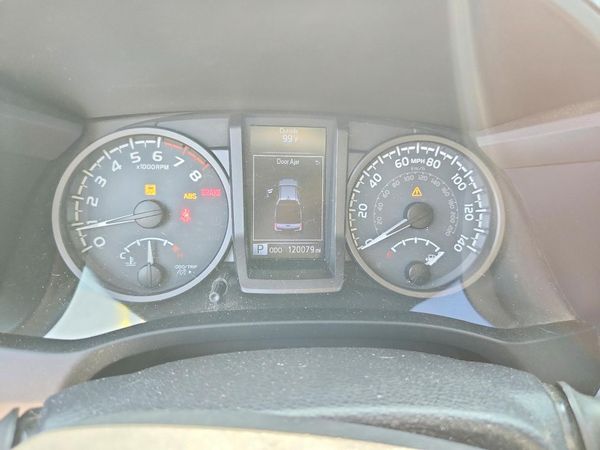2019 TOYOTA TACOMA SR5