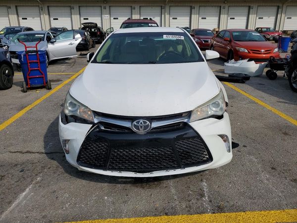 2015 TOYOTA CAMRY