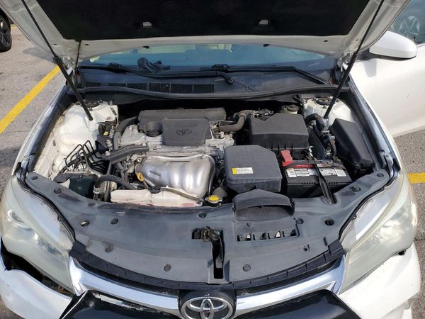 2015 TOYOTA CAMRY