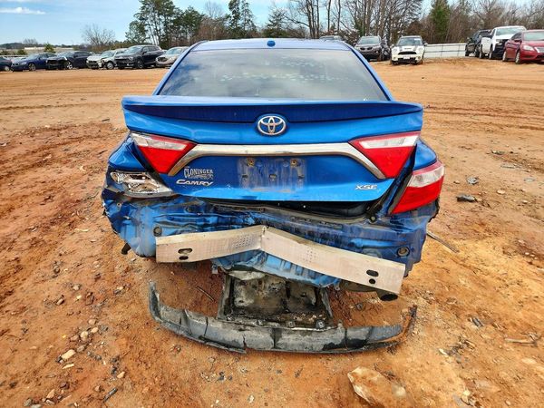 2017 TOYOTA CAMRY