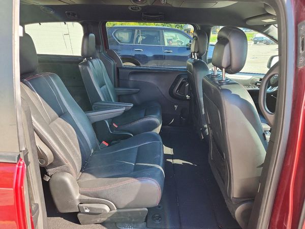2017 DODGE GRAND CARAVAN GT