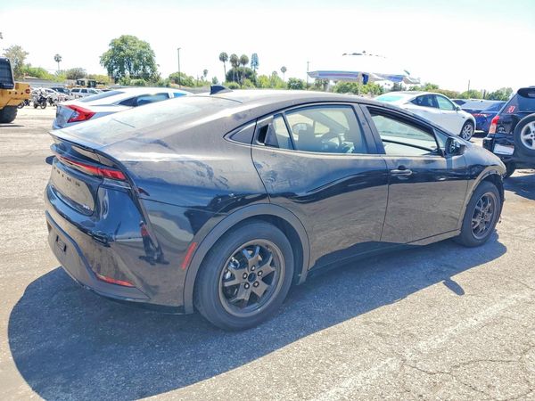 2025 TOYOTA PRIUS