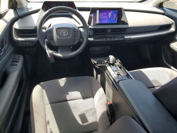 2025 TOYOTA PRIUS