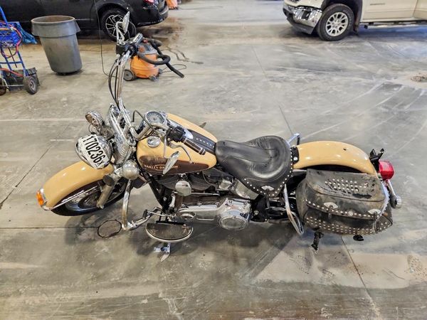 2014 HARLEY-DAVIDSON FLSTC