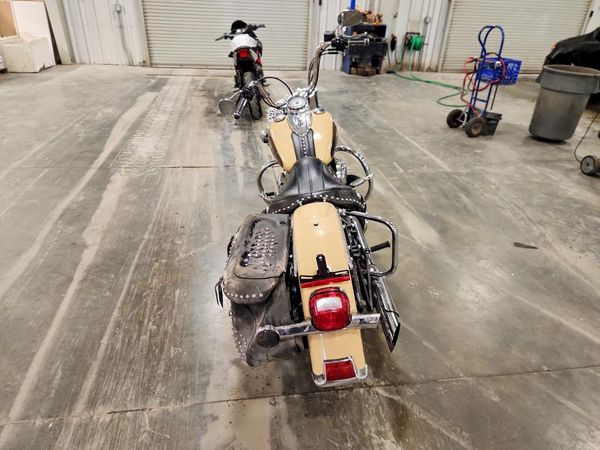 2014 HARLEY-DAVIDSON FLSTC