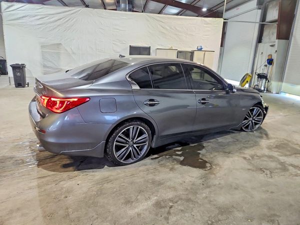 2017 INFINITI Q50