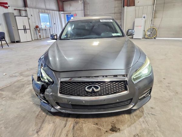 2017 INFINITI Q50
