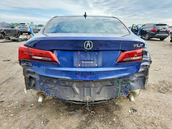 2015 ACURA TLX Base