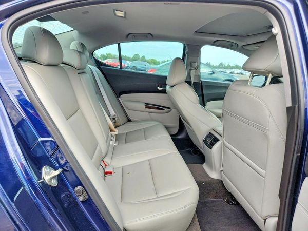 2015 ACURA TLX Base