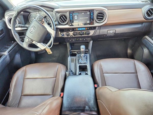 2017 TOYOTA TACOMA