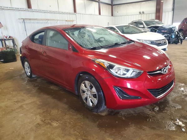 2016 HYUNDAI ELANTRA — Passenger 3/4