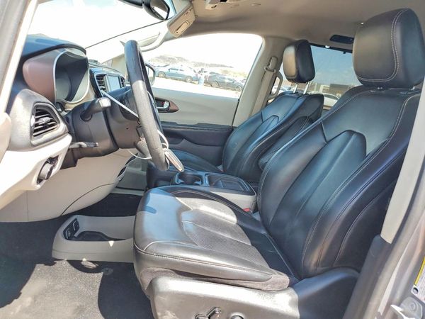 2020 CHRYSLER VOYAGER LXI