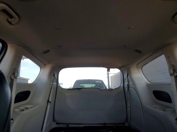 2020 CHRYSLER VOYAGER LXI