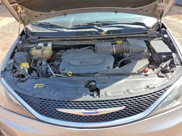 2020 CHRYSLER VOYAGER LXI