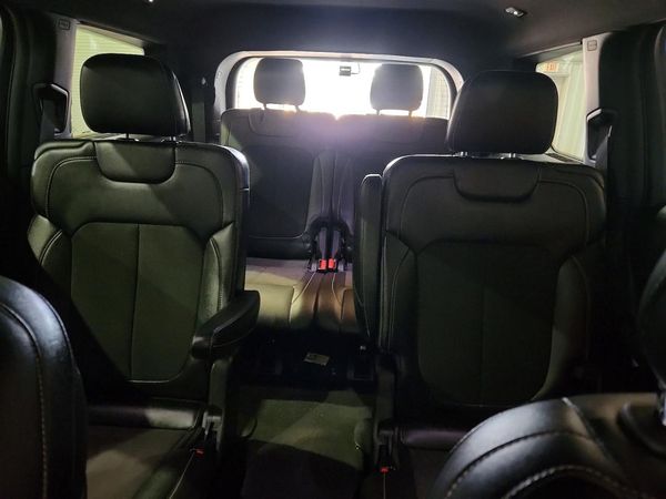 2023 JEEP GRAND CHEROKEE Laredo, Altitude