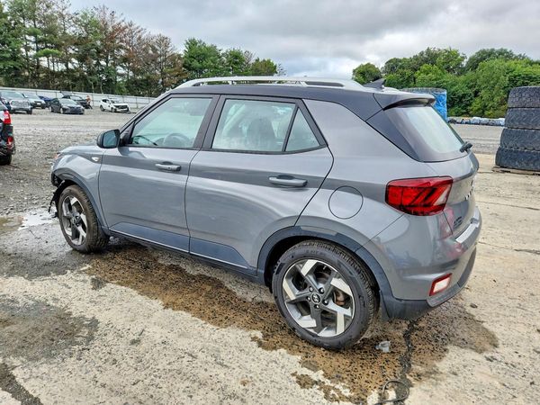2022 HYUNDAI VENUE SEL & Limited