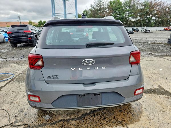 2022 HYUNDAI VENUE SEL & Limited