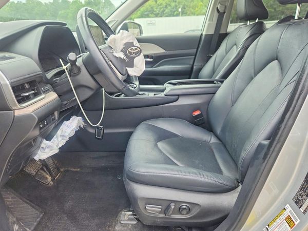 2024 TOYOTA GRAND HIGHLANDER