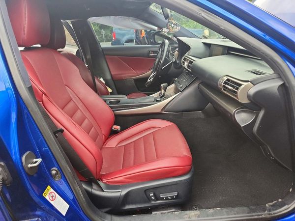 2016 LEXUS IS