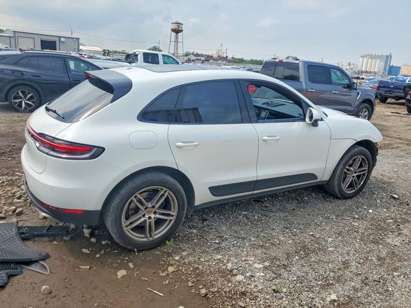 2021 PORSCHE MACAN Base