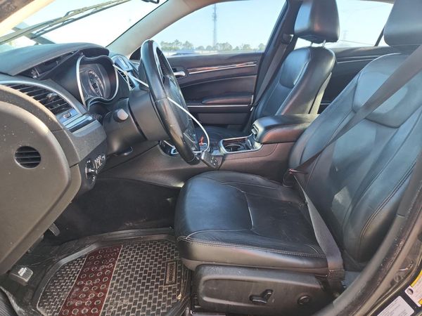 2015 CHRYSLER 300