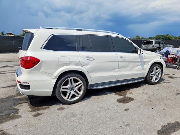 2014 MERCEDES-BENZ GL GL 550 4MATIC