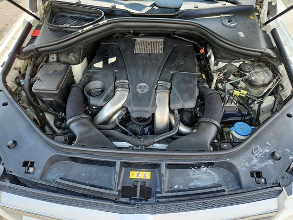 2014 MERCEDES-BENZ GL GL 550 4MATIC